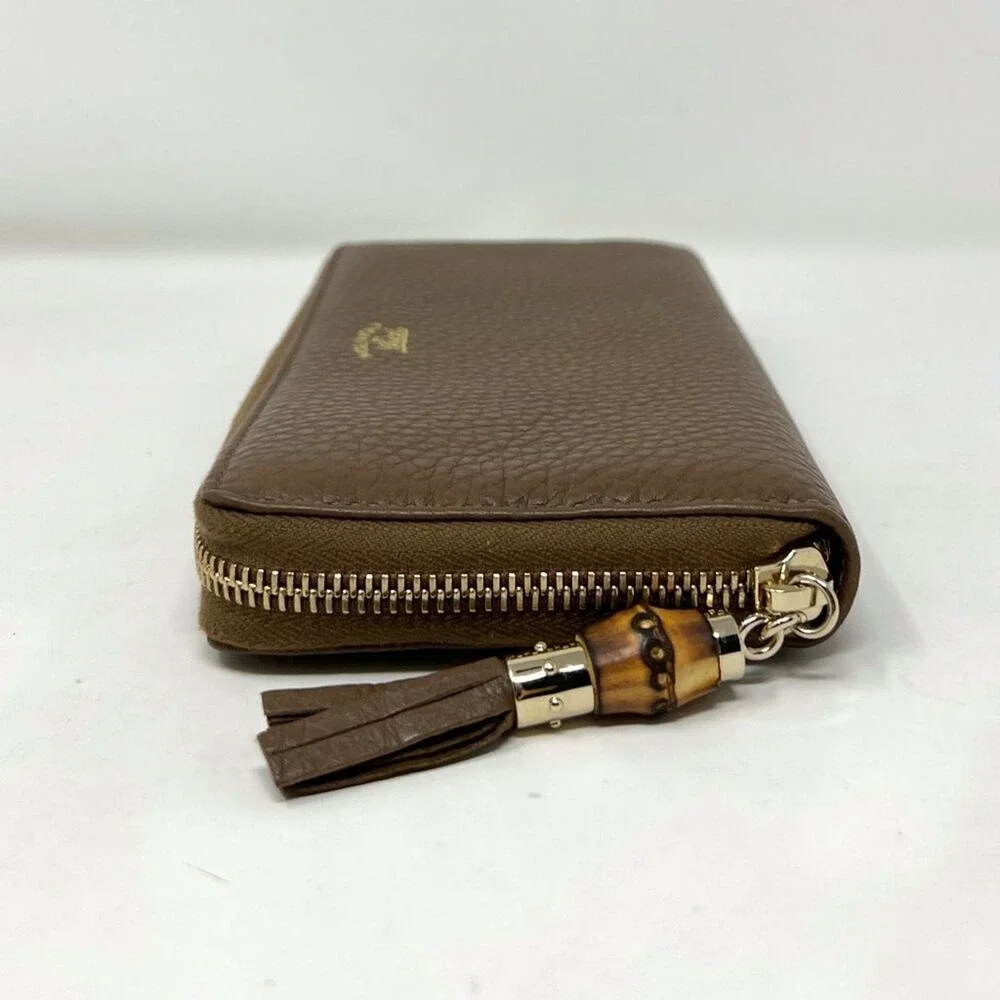 Gucci Brown Leather Zip Around Wallet Bamboo Tassel Large‎